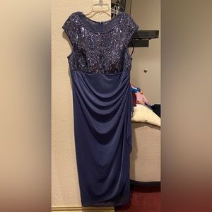 Alex Evenings wedding guest dress in size 14W. Great condition, only worn once.